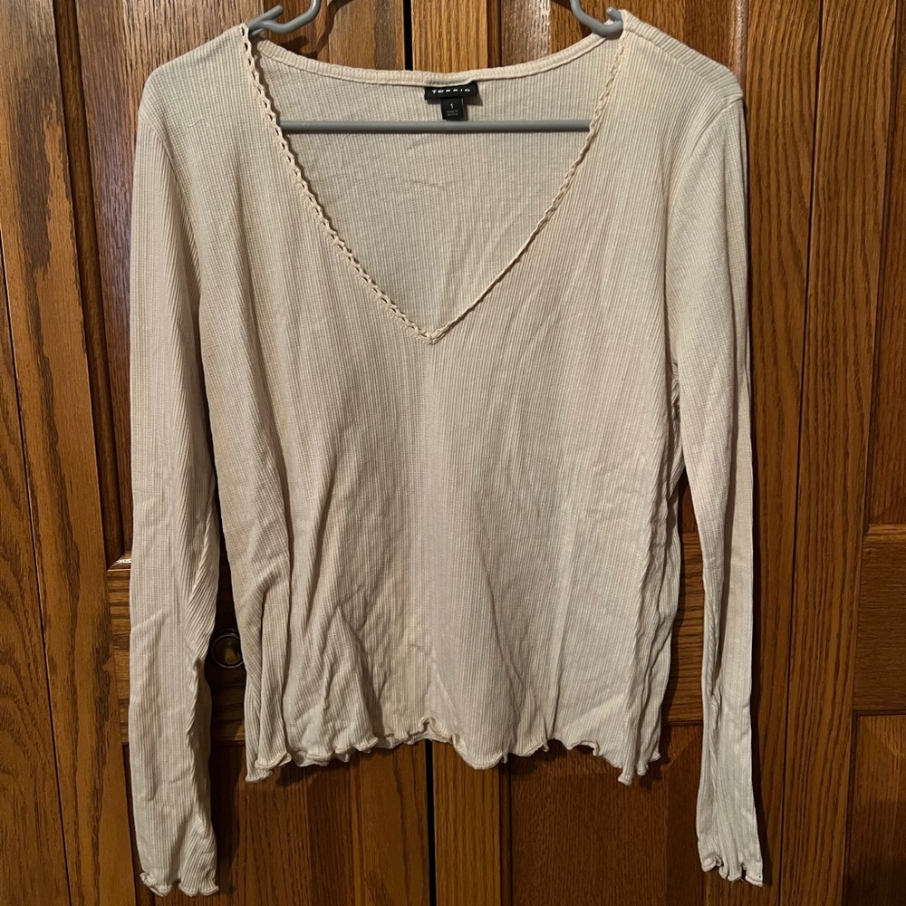 Torrid Pointelle Rib V-Neck Long Sleeve Crop Tee